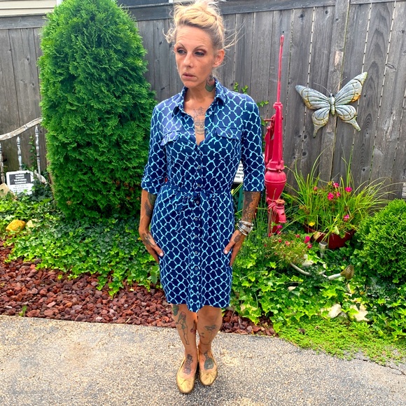 J. McLaughlin Dresses & Skirts - Blue classic stretch shirtwaist dress J McLaughlin